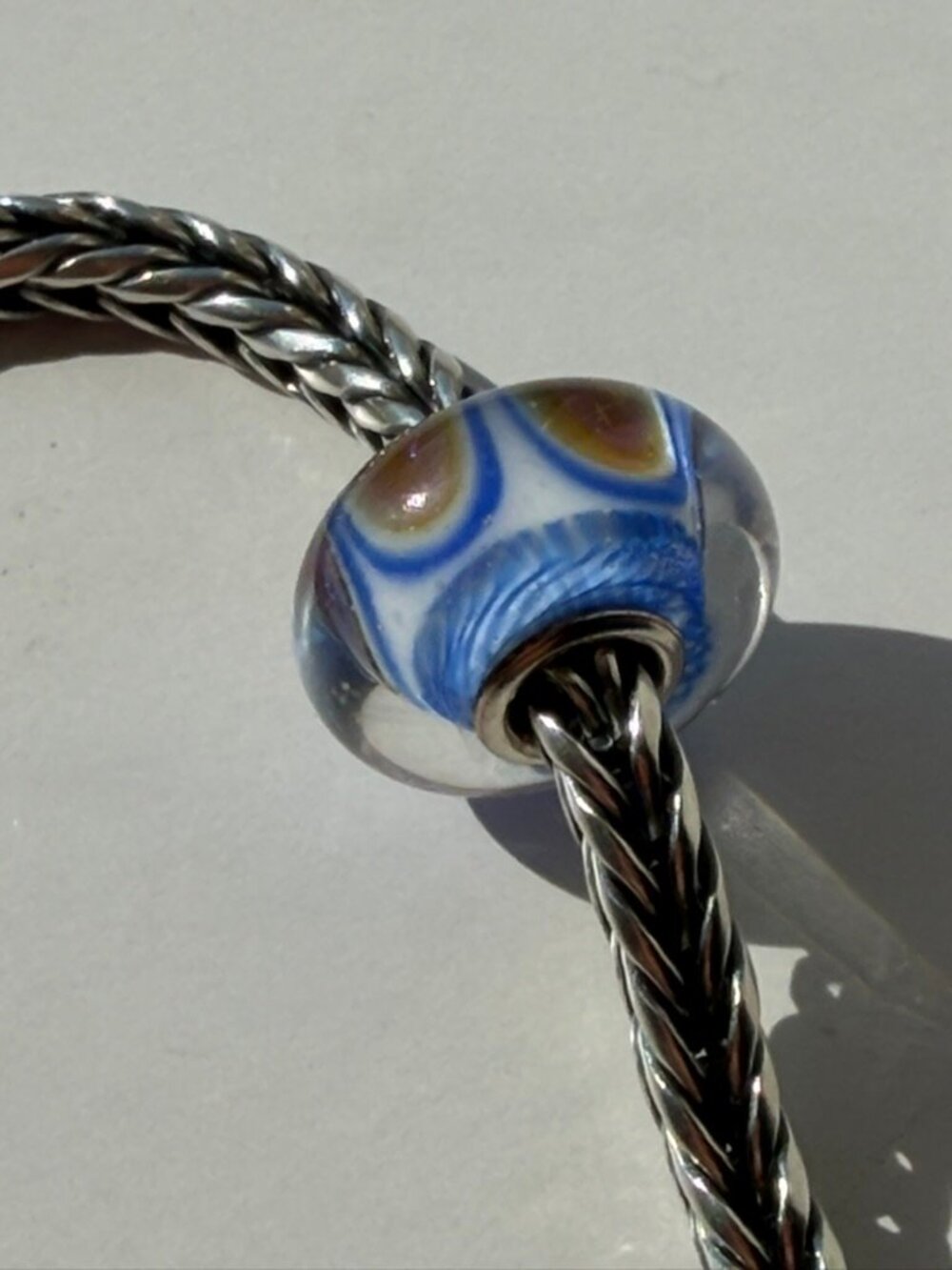 Trollbeads OOAK Unique - Blue With Blue/Beige Scallops on White